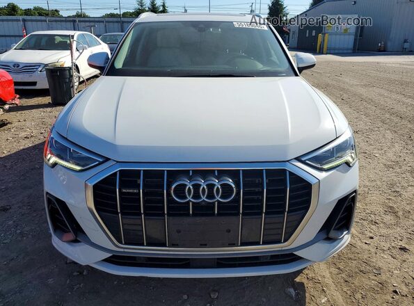 WA1EECF36P1083183 2023 AUDI Q3 White Front view