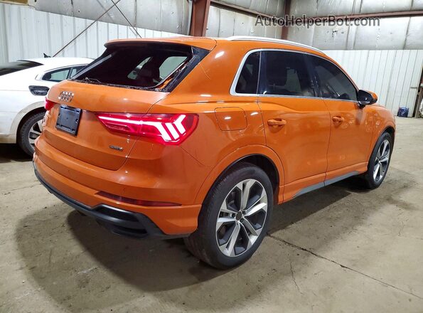 WA1EECF38K1087034 2019 AUDI Q3 Оранжевый Задняя правая четверть