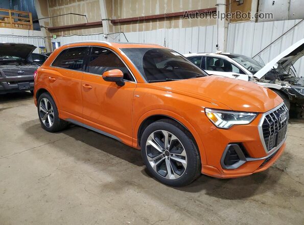 WA1EECF38K1087034 2019 AUDI Q3 Оранжевый Передняя правая четверть