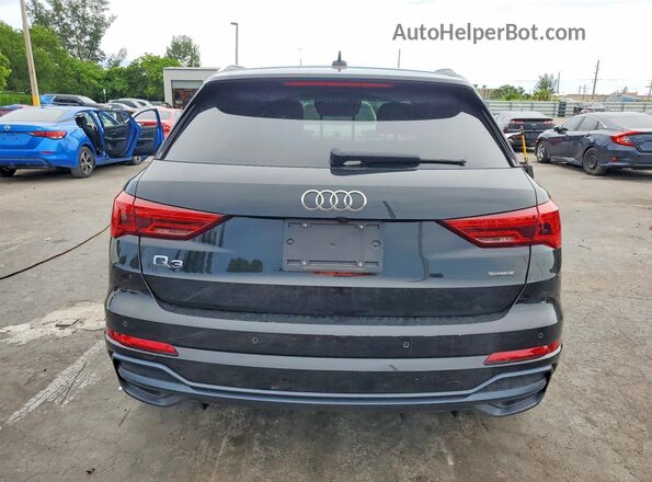 WA1EECF38M1048737 2021 AUDI Q3 Black Widok z tyłu