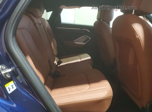 WA1EECF38R1106496 2024 AUDI Q3 Blue Widok wnętrza z tyłu