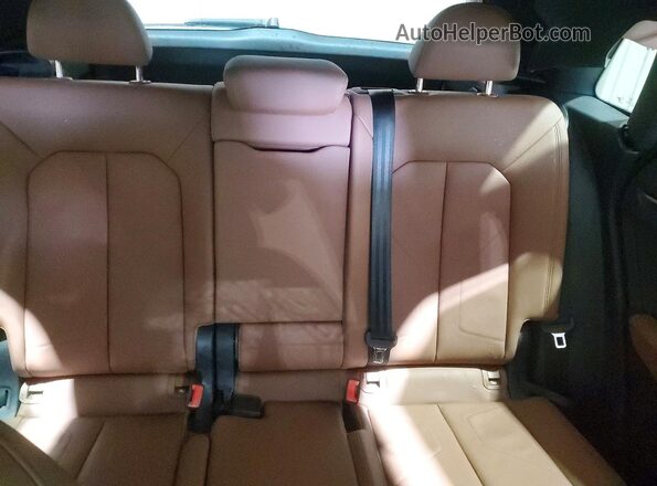 WA1EECF38R1106496 2024 AUDI Q3 Blue Widok tylnych siedzeń
