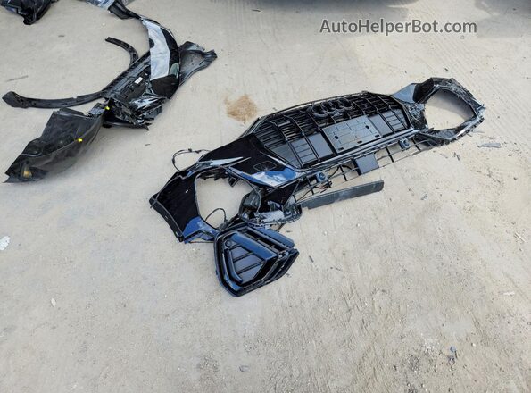 WA1EECF38S1084019 2025 AUDI Q3 Black Vista de la etiqueta del VIN