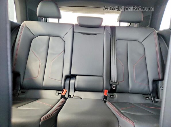 WA1EECF38S1084019 2025 AUDI Q3 Black Vista de los asientos traseros