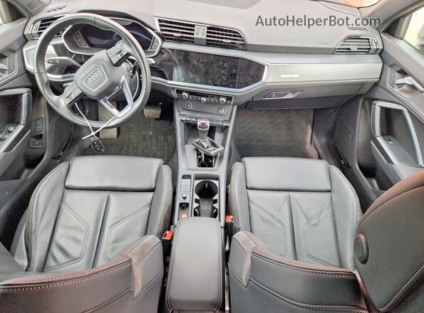 WA1EECF39N1032063 2022 AUDI Q3 Orange Widok deski rozdzielczej