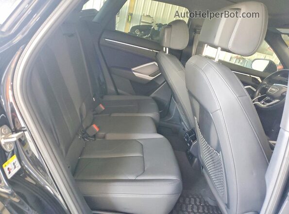 WA1EECF39P1119593 2023 AUDI Q3 Black უკანა სავარძლების ხედი