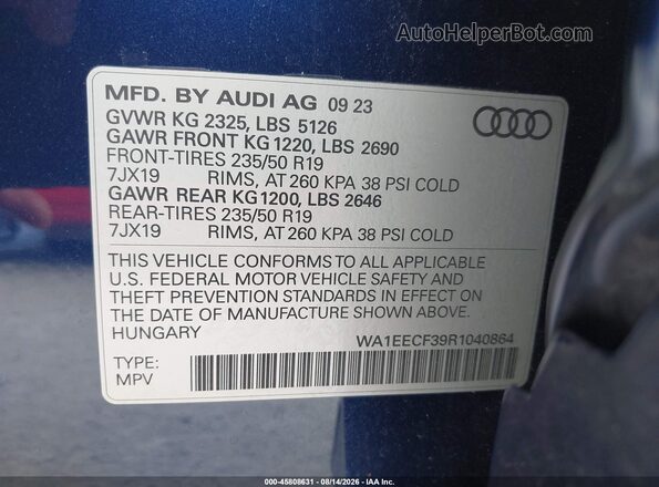 WA1EECF39R1040864 2024 AUDI Q3 Blue Widok komory silnika