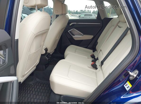 WA1EECF39R1040864 2024 AUDI Q3 Blue Widok naklejki z numerem VIN