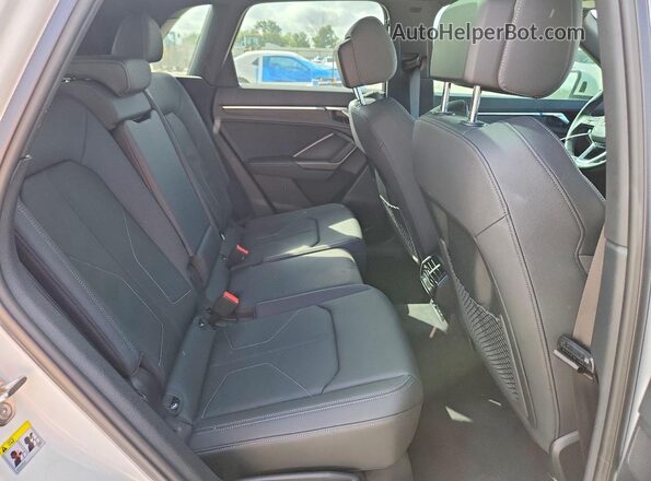 WA1EECF3XN1004711 2022 AUDI Q3 Белый Вид задней части салона