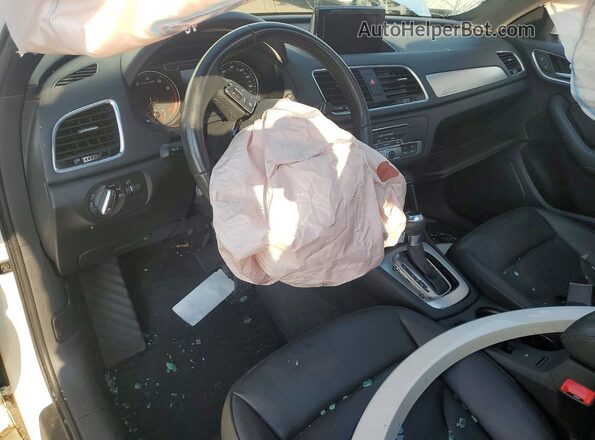 WA1EFCFS0GR020148 2016 AUDI Q3 White Widok deski rozdzielczej