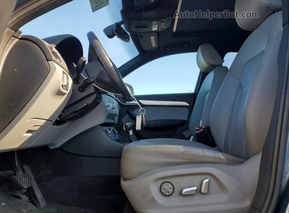 WA1EFCFS6GR016315 2016 AUDI Q3 Blue Vista interior delantera