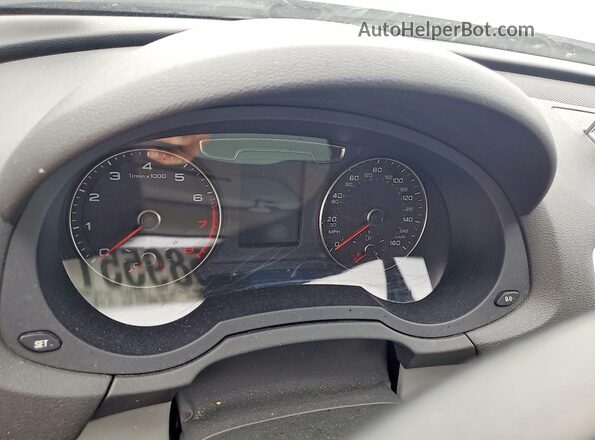 WA1EFCFSXGR010100 2016 AUDI Q3 Белый Вид щитка приборов
