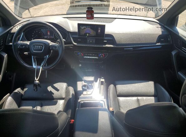WA1ENAFY2K2027504 2019 AUDI Q5 Черный Вид панели приборов
