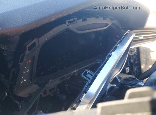 WA1EVAF12KD021872 2019 AUDI Q8 White Vista del cuadro de instrumentos