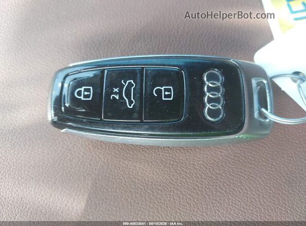 WA1EVAF12MD010325 2021 AUDI Q8 Dark Blue Vista del salpicadero