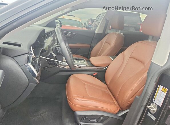 WA1EVAF13LD024569 2020 AUDI Q8 Черный Вид салона спереди