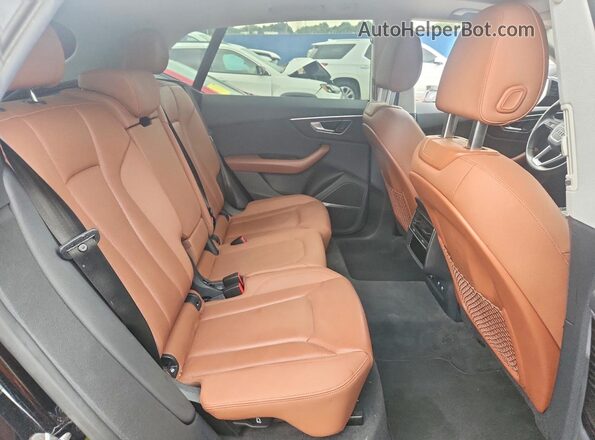 WA1EVAF13LD024569 2020 AUDI Q8 Черный Вид задней части салона