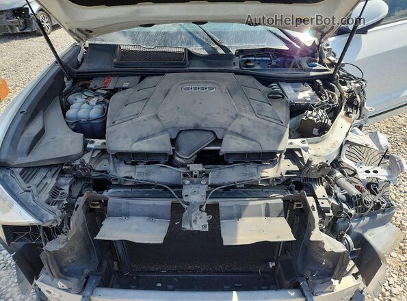 WA1EVAF14KD036700 2019 AUDI Q8 White Vista interior trasera