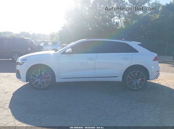 WA1EVAF17KD025979 2019 AUDI Q8 White Widok wnętrza 360 stopni