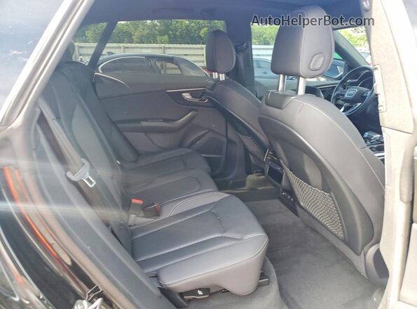 WA1EVAF17MD030294 2021 AUDI Q8 Black უკანა სალონის ხედი