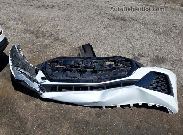 WA1EVBF12SD032764 2025 AUDI Q8 White Widok naklejki z numerem VIN
