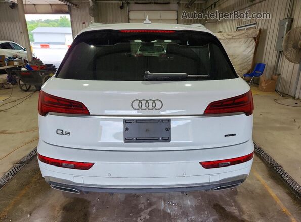 WA1FAAFY7P2182055 2023 AUDI Q5 White Вид ззаду