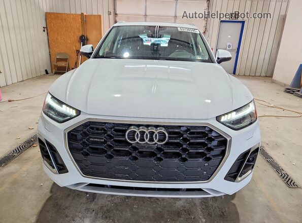 WA1FAAFY7P2182055 2023 AUDI Q5 White Вид спереду