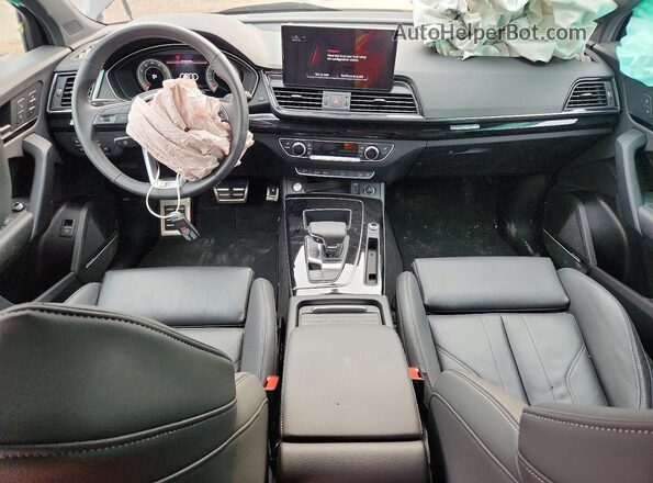 WA1FAAFY8M2085264 2021 AUDI Q5 Черный Вид панели приборов