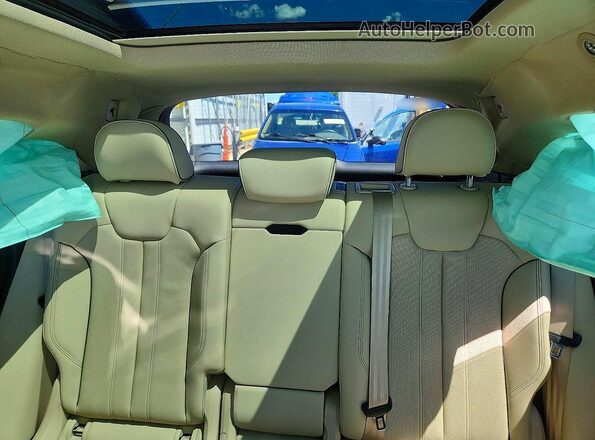 WA1FAAFY8R2024276 2024 AUDI Q5 White Հետևի նստատեղերի տեսք