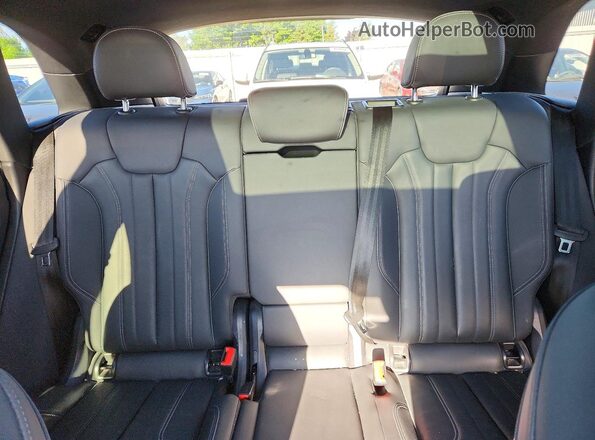 WA1FAAFY9N2023910 2022 AUDI Q5 Белый Вид задних сидений