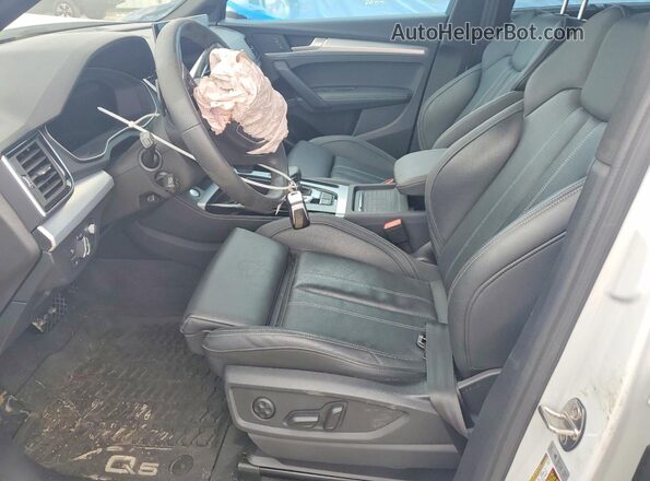 WA1FAAFY9R2054077 2024 AUDI Q5 White წინა სალონის ხედი