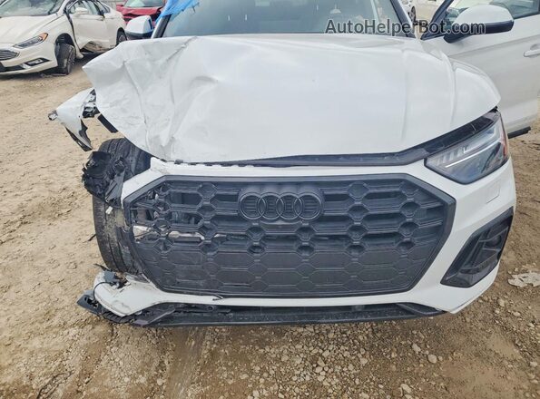 WA1FAAFY9R2054077 2024 AUDI Q5 White ძრავის განყოფილების ხედი