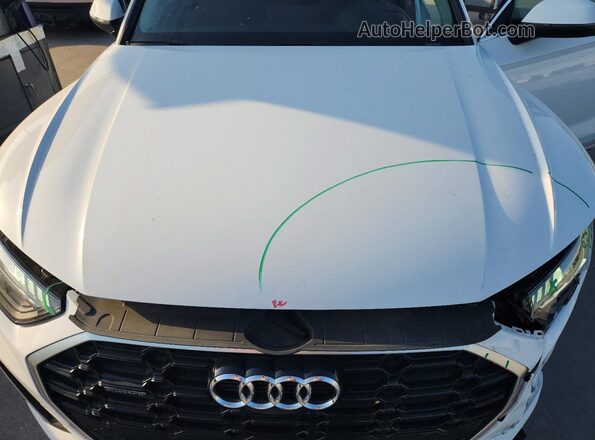 WA1FAAFYXN2055040 2022 AUDI Q5 White Вид підкапотного простору