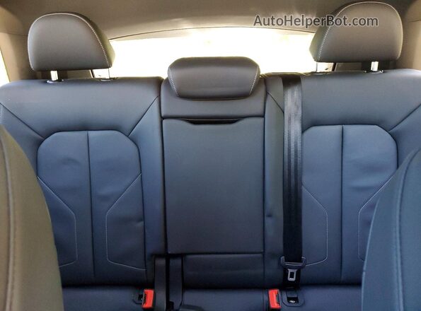 WA1FECF32L1069912 2020 AUDI Q3 Черный Вид задних сидений