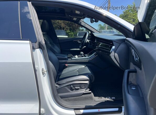 WA1FVAF14KD024065 2019 AUDI Q8 White Вид спереду