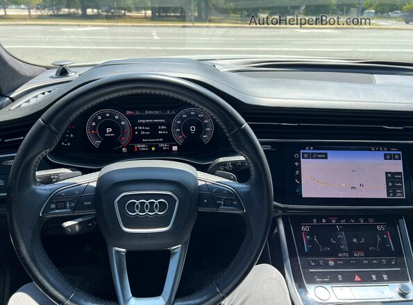 WA1FVAF14KD024065 2019 AUDI Q8 White Вид салону спереду