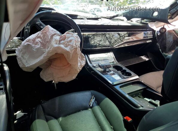 WA1FVAF16MD034499 2021 AUDI Q8 White Dashboard view
