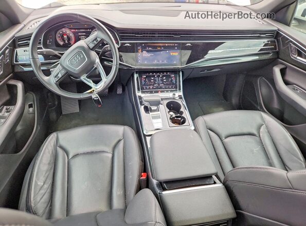 WA1FVBF12KD042523 2019 AUDI Q8 White Vista del salpicadero
