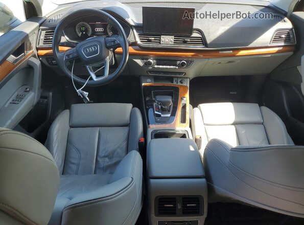 WA1G2AFY4N2087824 2022 AUDI Q5 Черный Вид панели приборов