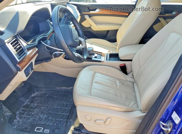 WA1G2AFY9M2077031 2021 AUDI Q5 Blue Вид салону спереду