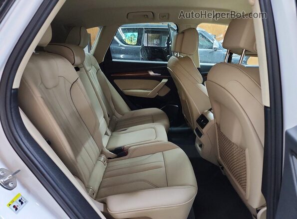 WA1G2AFY9P2026505 2023 AUDI Q5 White Rear interior view