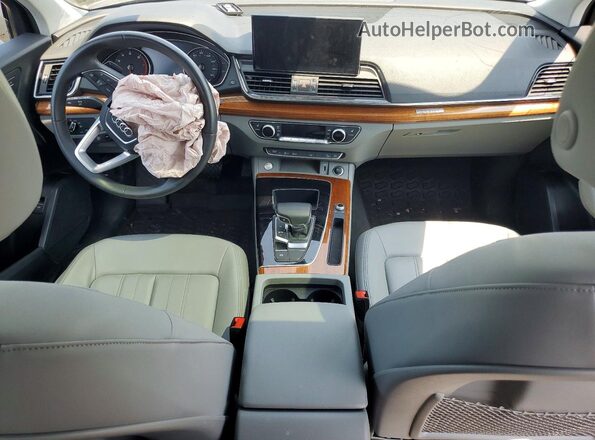 WA1GAAFY0P2177218 2023 AUDI Q5 Gray Առջևի վահանակի տեսք