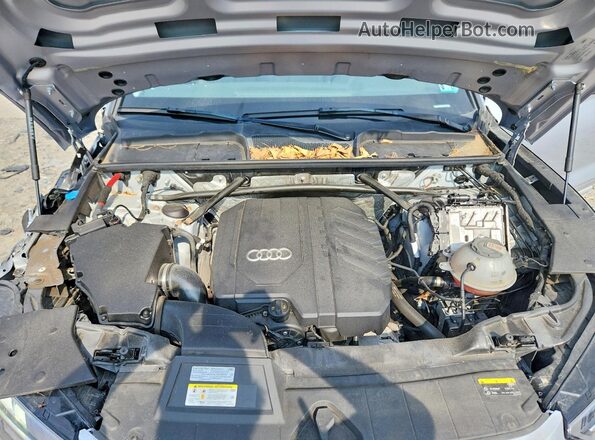 WA1GAAFY2N2005995 2022 AUDI Q5 Серебряный Вид подкапотного пространства