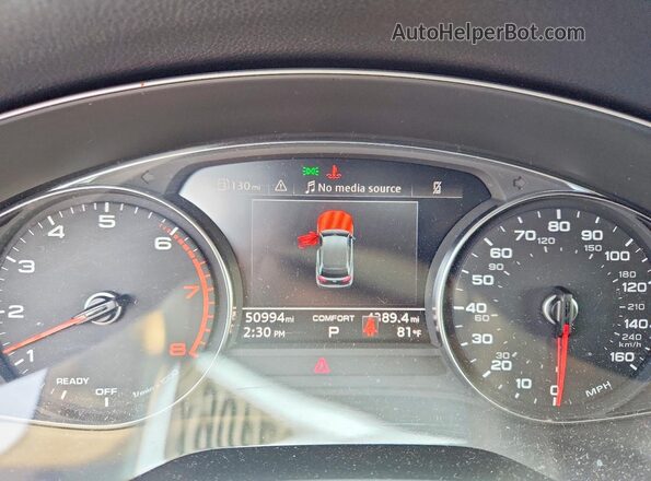 WA1GAAFY4N2102437 2022 AUDI Q5 Black Սարքավորումների վահանակի տեսք