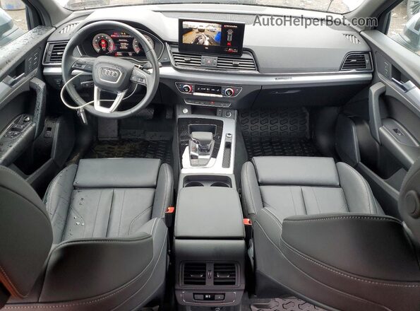WA1GAAFY6S2018017 2025 AUDI Q5 Silver Widok deski rozdzielczej