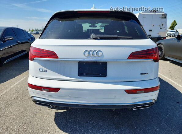 WA1GAAFY8P2093549 2023 AUDI Q5 White Вид ззаду