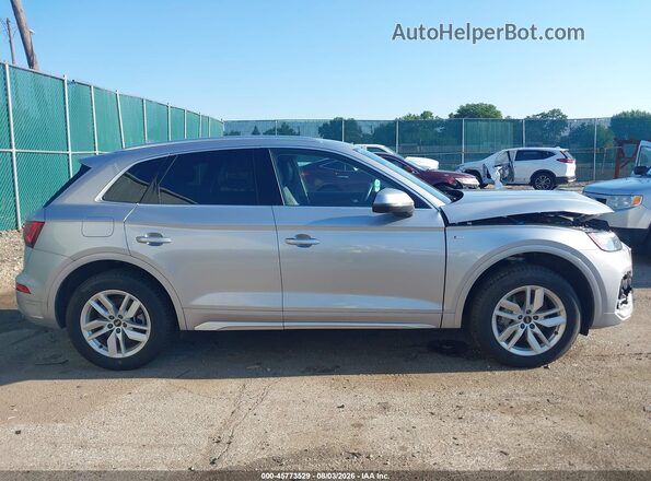WA1GAAFY9N2094142 2022 AUDI Q5 Silver უკანა სალონის ხედი
