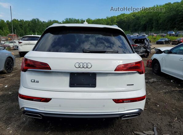 WA1GAAFYXP2112084 2023 AUDI Q5 White Widok z tyłu