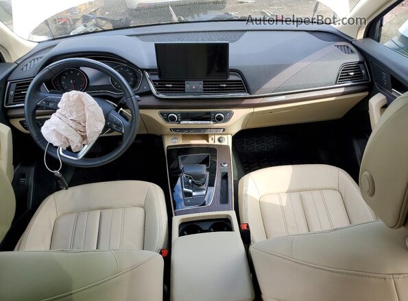 WA1GAAFYXP2112084 2023 AUDI Q5 White Widok deski rozdzielczej