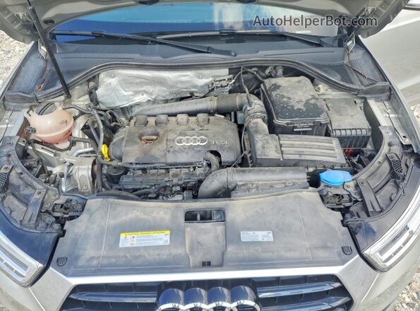 WA1GFCFS0GR002676 2016 AUDI Q3 Silver Вид підкапотного простору